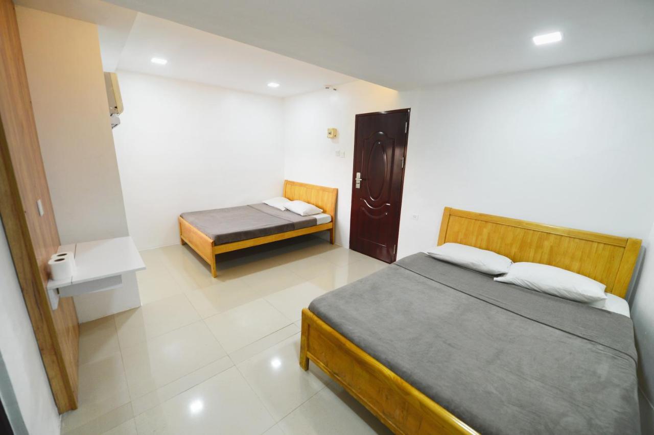 Cebu Courtyard Hotel Lapu-Lapu City Exterior photo