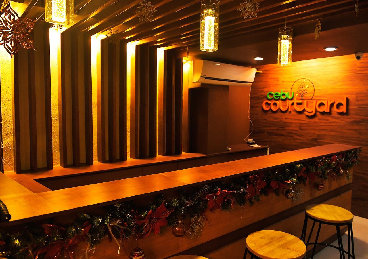 Cebu Courtyard Hotel Lapu-Lapu City Exterior photo